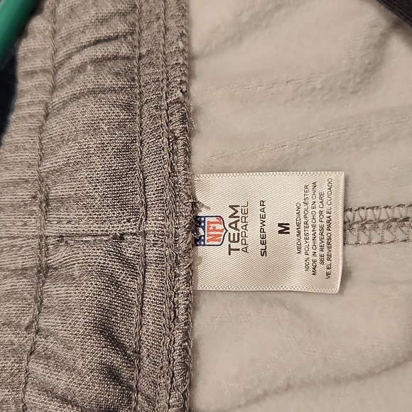 Chicago Bears Sweatpants - Picture 4 of 4